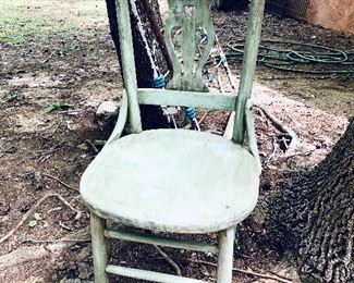 Vintage green chair. 16 w. Seat height 18t
$30