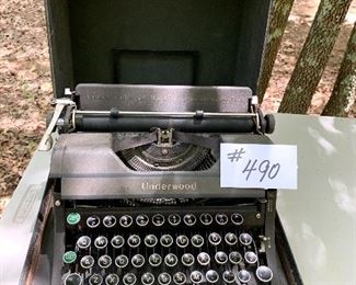 Underwood typewriter in case 12w 
$99