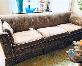 Vintage Hickory Tavern sofa
 85 inches long 34 inches deep seat height 17 inches tall $225 