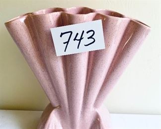 Floral vase. 11” w 12t. $ 47