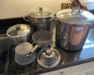 $40  LOT of cookware 