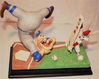 Goebel Bugs Bunny figurine "Did Guy's a Pushover" w box 