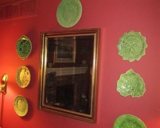PLATES AND MIRROR