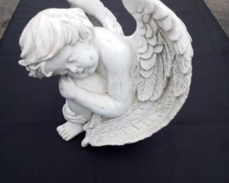 Angel/ Cherub Garden Statue Sitting