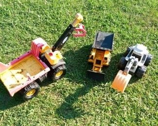 Lot Number:	95
Lead:	3 Plastic Construction Toy Trucks
Description:	lg Tonka crane, lg Tonka pan/dump truck and gray one is dirt digger