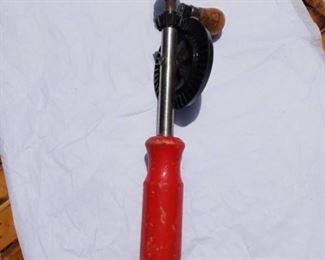 Lot Number:	115
Lead:	Vintage Hand Drill - Red Wooden Handle
Description:	nylon turner; Made in USA; 9.5"