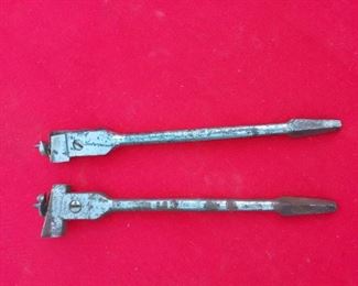 Lot Number:	136
Lead:	Two Expandable Drill Bits
Description:	Pat. March 1913; 9" long one is 1" & the other is 1.5"