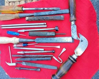 Lot Number:	145
Lead:	Lot of Tools
Description:	21 pieces- cutters, chisels, screwdrivers, rasps, etc.