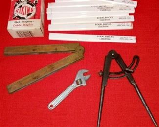 Lot Number:	274
Lead:	Tool Lot
Description:	calipers, carpenter pencils, mini-wrench, wood/brass ruler, staples
