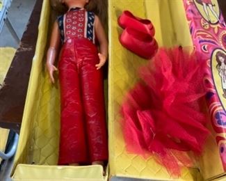 Chrissy Velvet doll and case