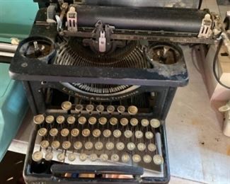 L.C. Smith & Bros. Manual Typewriter. Circa 1920,s