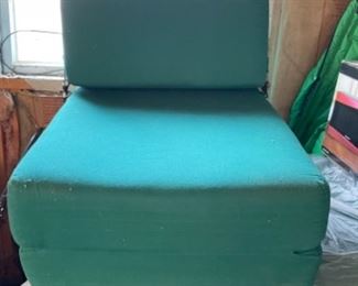 Foldable chair/bed made of foam