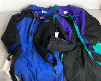 Colombia and Obermeyer Snow Suits
Both in great condition. Men's XL.
