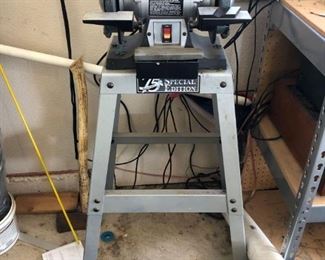 Craftsman 6" Belt Sander
One (1) Craftsman 6" belt sander. Comes with stand, tested and works.