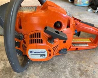 Hedge Trimmer and Chainsaw
One (1) Craftsman 20" electric hedge trimmer, cord not included, and one (1) Husqvarna 235 gas powered chainsaw. Both items are untested.