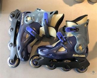 Pair of Rollerblades
In great condition. Size unknown, appears to be around women's 7