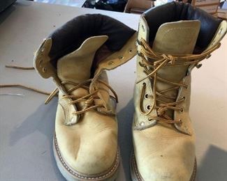 Texas Steer Lites Leather Boots
Women's work boots, size 7. Good condition