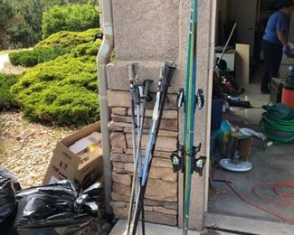 Rossignol Skis
One (1) set of skis. Condition unsure. Also includes six (6) ski poles.