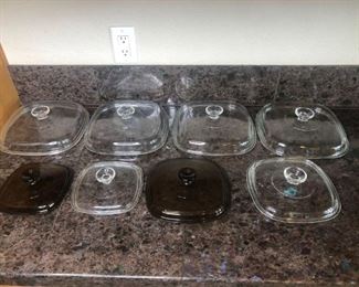 Pyrex Lids
Eight (8) Pyrex Lids. Three (3) different sizes, some lids have minor chips and cracks.