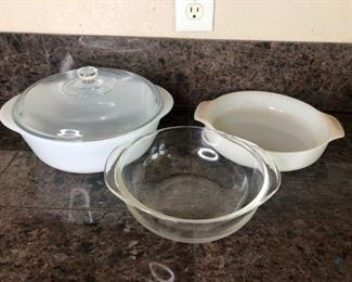 Assorted Glassware
Three (3) pieces of glassware. Including one (1) Pyrex bowl, one (1) Anchor Hocking dish, and oe (1) Glasbake dish. No chips or cracks.