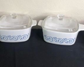 Corningware Dishes
Four (4) small Corningware casserole dishes. All match and come with lids. Minor usage marks, no major damage.
