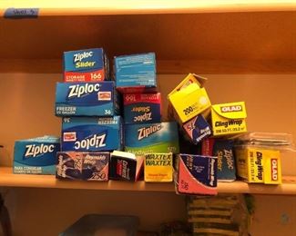 Ziplocks and More
Ziplocks, foil, plastic wrap and more. Some items have been opened some have not. See photos.