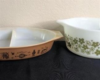 Pyrex
Two (2) Pyrex dishes. Including one (1) green and white bowl as well as one (1) brown and gold dish. Both have been stained over time, however are not chipped.