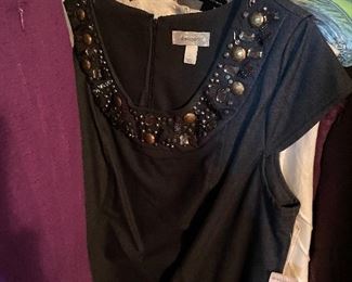 Nice selection of Women's clothing (most size Large)