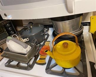 baking and cooking pans 