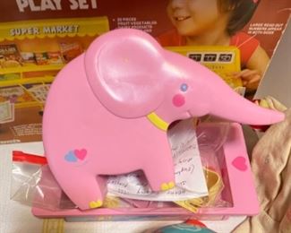 Vintage 80s toys (Heart Family playset)