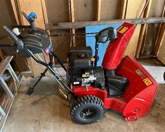 Toro Power Max 824 OE Snowblower 