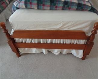 footboard of twin beds