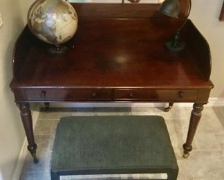 Vintage writing desk / gray bench