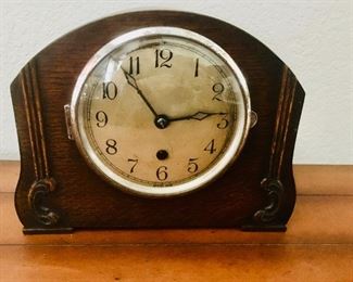 Vintage Mantle Clock