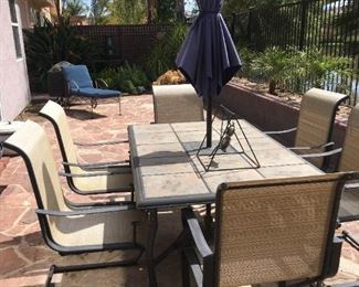 Patio table w/ 6 chairs