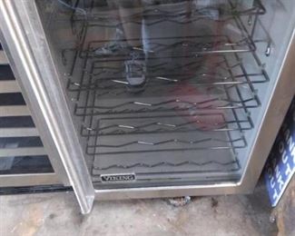 Viking Wine Cooler VUC140