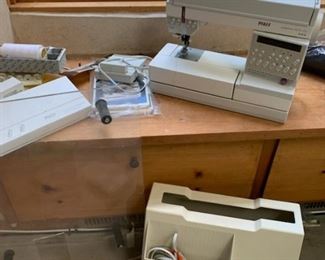 Pfaff 1473 CD sewing machine