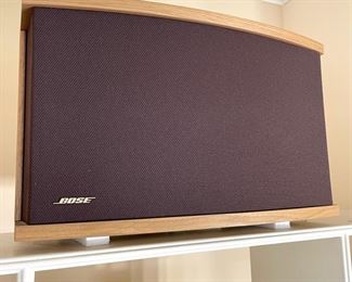 Vintage Bose 901 speaker system