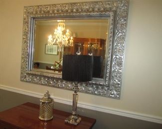 MIRROR AND LAMP