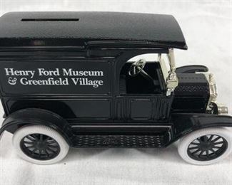 ERTL 1917 Ford Model T Coin Bank Museum Souvenir