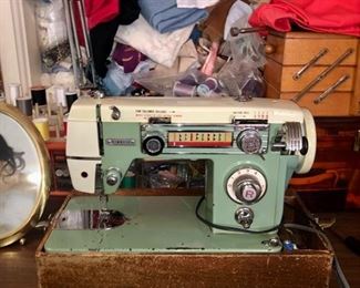 Sewing machine & fabric 