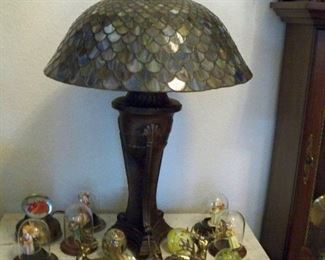 Close up view of the lamp