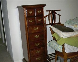 American Drew Furniture 7 Drawer Lingerie Chest