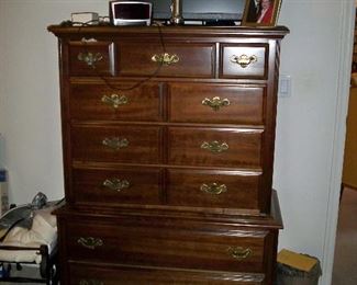 American Drew Furniture 6 Drawer Chest Dresser