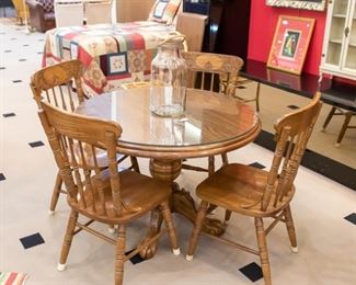 Kitchen table & chairs - glass top included!