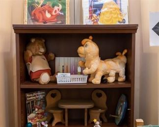 Teddy Ruxpin, Grubby, books, and tapes sold as a set.