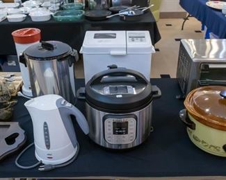 Instapot, bread machine, electric kettle, ice tea maker, crock pot....