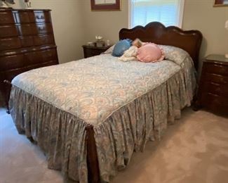 Beautiful Full Size Mahogany Bed w/
Dresser, Chest, and End Tables