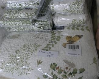 Quilt, shams and sheets in summery botanical and butterfly design. New.