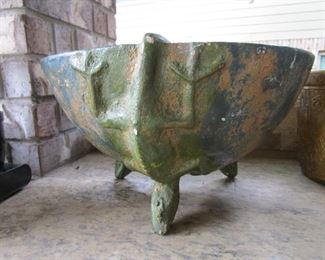 Large unusual rustic bowl with lizard feet